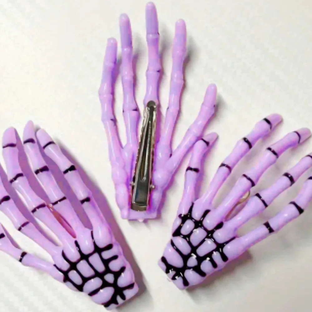 Skeleton Hands Hair Accessory - Picture 4 of 6